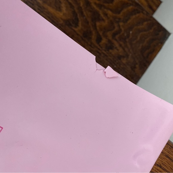 Twister Pink game, in pink carry-bag. - Picture 4 of 6